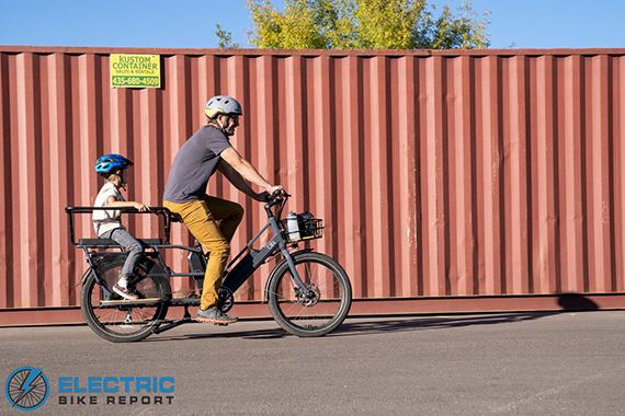 Blix Packa Genie Cargo E-Bike Review - riding in a city