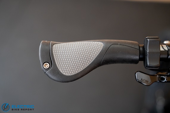 Borealis Keystone Fat Tire grip left